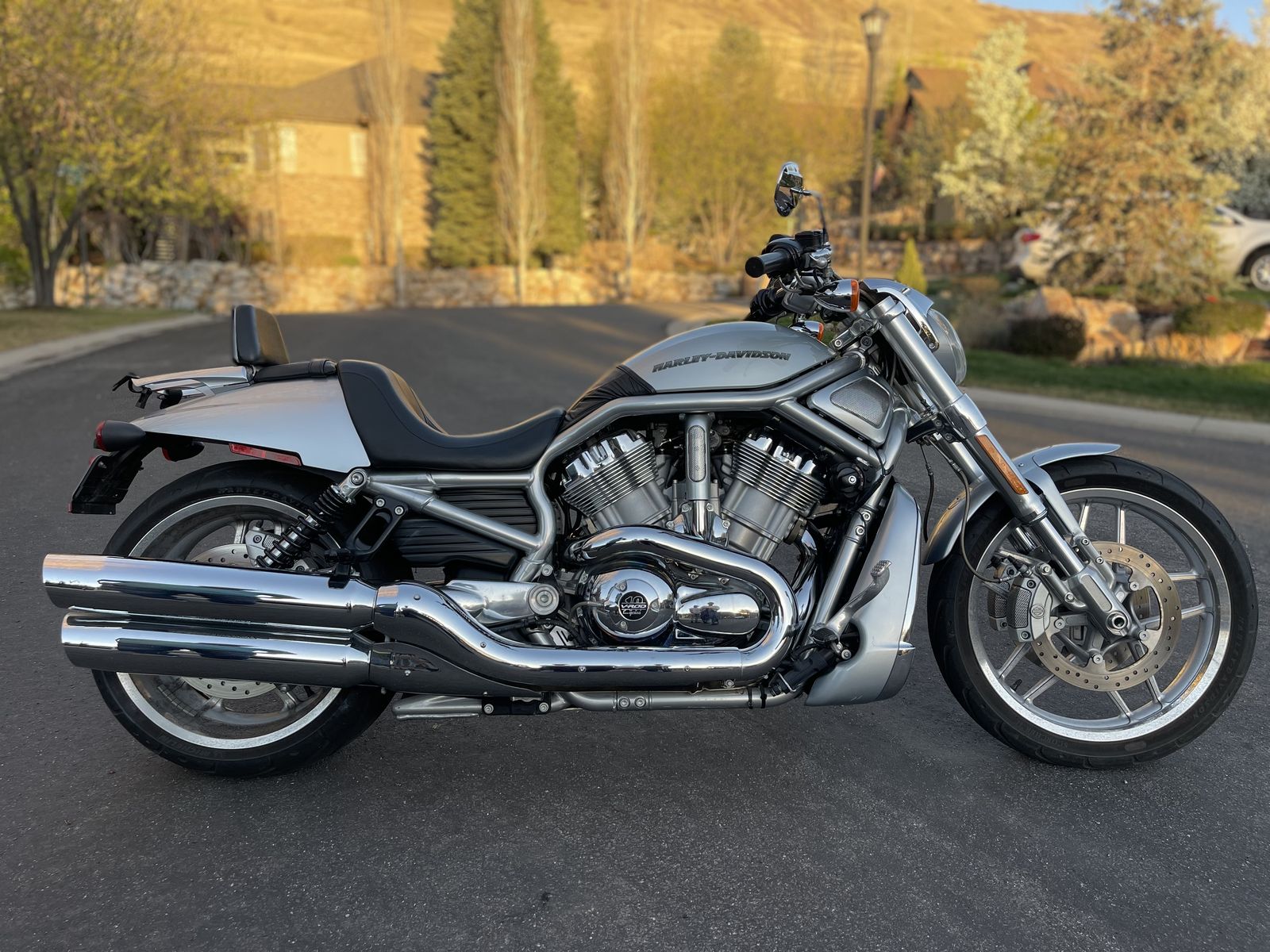 2012 HARLEY-DAVIDSON VRSC V-ROD 10TH ANNIVERSARY
