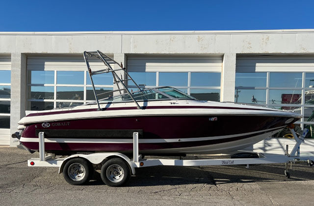 2000 22' Cobalt 227 Cuddy