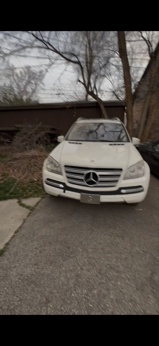 2012 Mercedes-Benz GL-Class GL 550 4MATIC