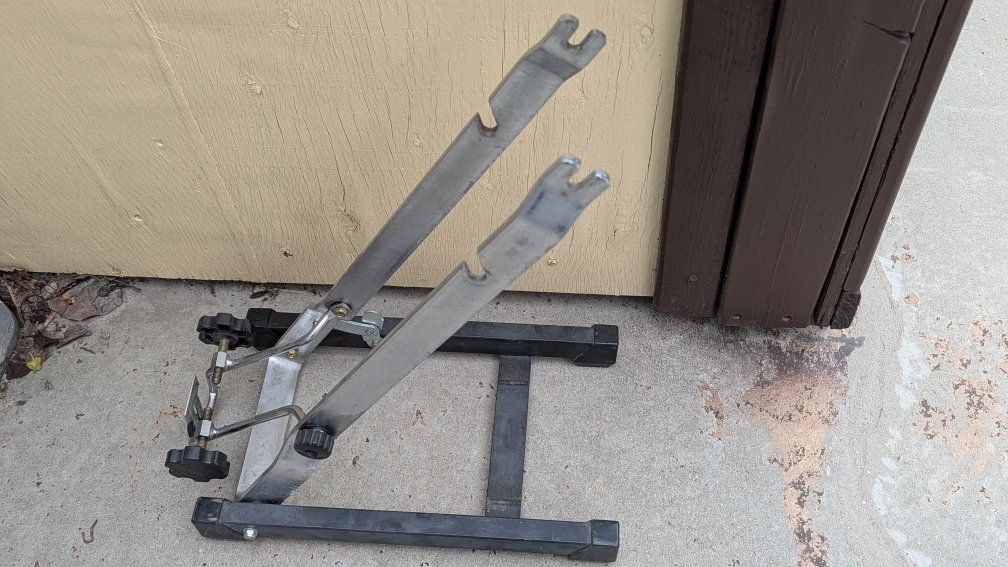 Bicycle Wheel Truing Stand