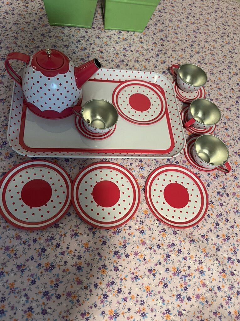 Childrens Pink Tea Set