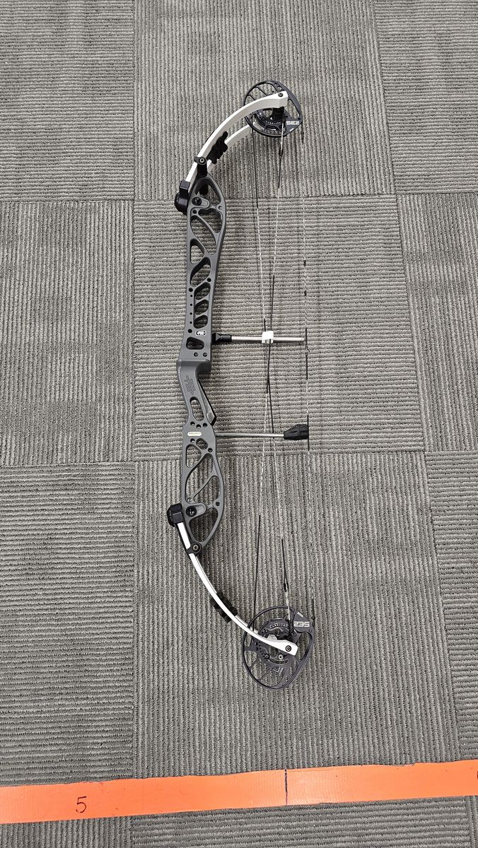 PSE Supra X37 Competition Compiund Bow
