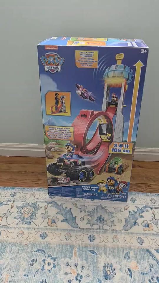 PAW Patrol Rescue Wheels Super Loop Tower HQ with Lights, Sounds, Vehicle & Figure