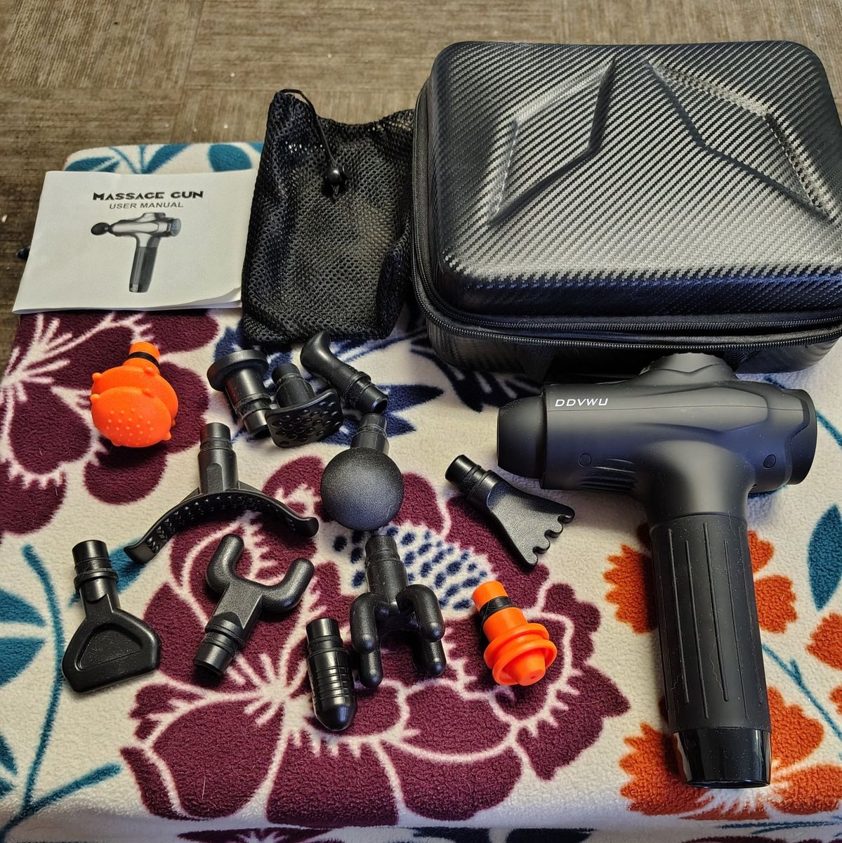 DDVWU deep tissue massage gun (12 attachments)