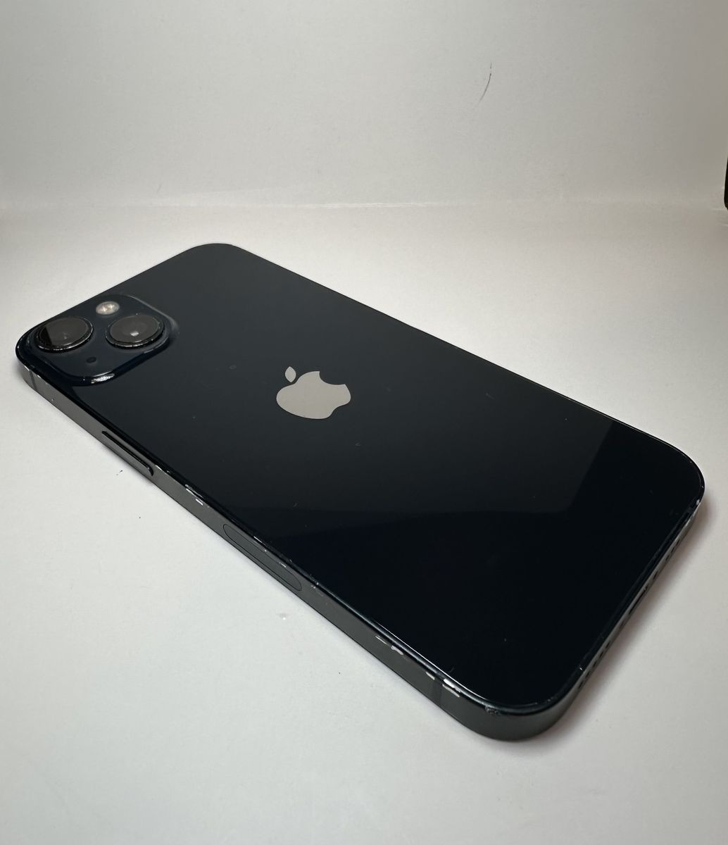 iPhone 13 128GB Unlocked! Works anywhere in the world