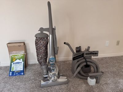 Kirby Sentra II Vacuum, Excellent Condition, includes unused Carpet Shampoo system and accessories