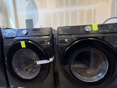 Samsung Washer & Dryer Set - New Scratch & Dent