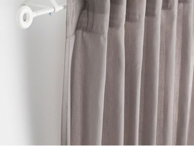 Curtain rods