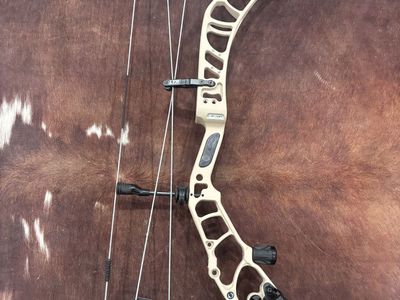 Omnia Elite Bow