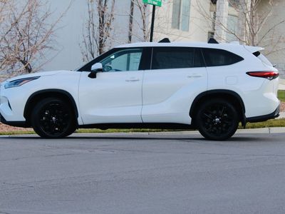 2021 TOYOTA HIGHLANDER LE