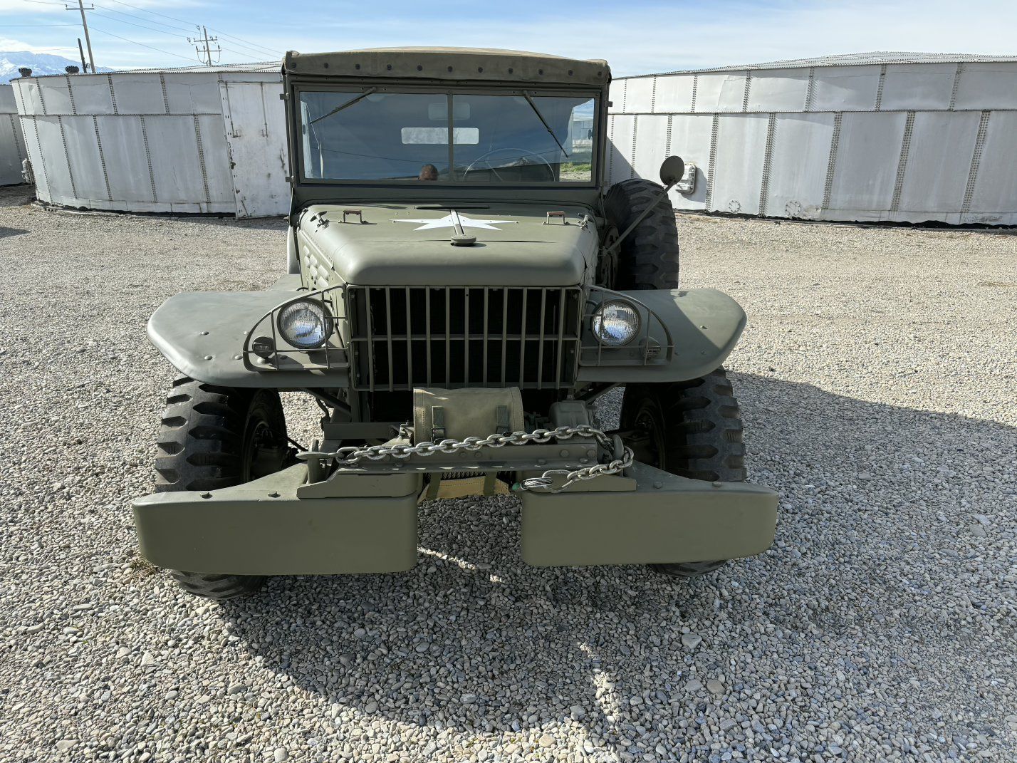 Main image 3