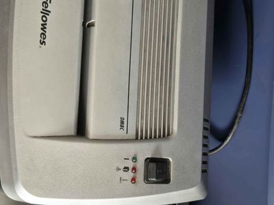 Fellowes DM8C Paper Shredder