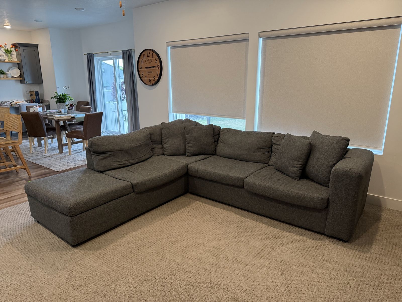 Spacious Gray L-Shaped Sectional Sofa - Perfect for Living Rooms