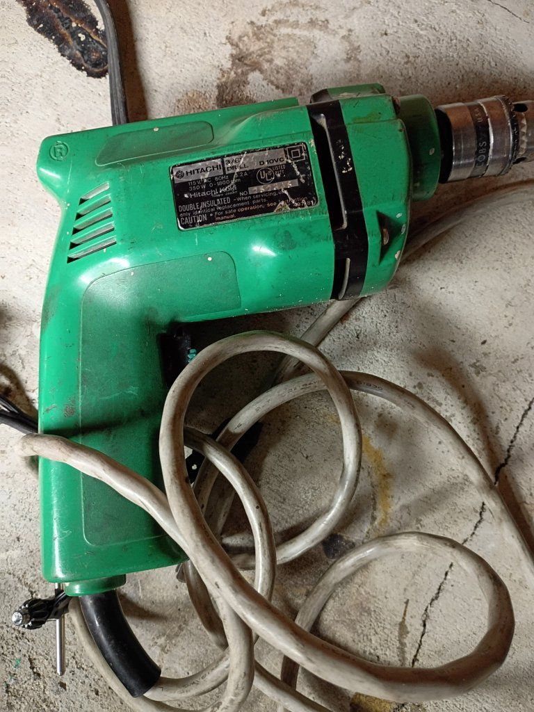 Hitachi 3/8 drill