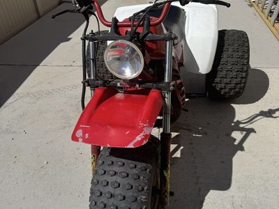 Honda ATC 250R 3-Wheeler Red/White Vintage ATV Off-Road
