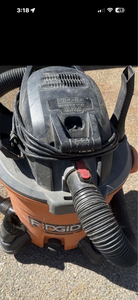 RIDGID Shop Vacuums - Wet/Dry Heavy Duty, .  CASH ONLY. works perfectly!!!!