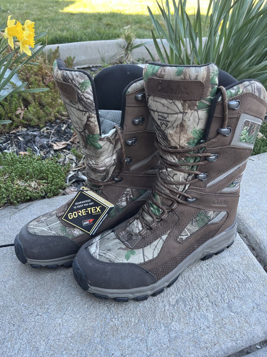 Cabelas Gortex Hiking Boots, Mens 8.5