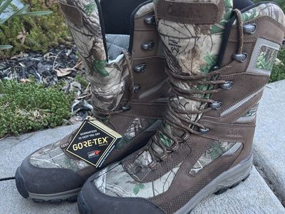 Cabelas Gortex Hiking Boots, Mens 8.5