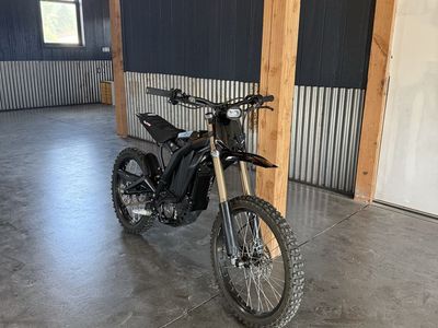 Sur-Ron Light Bee X Electric Dirt Bike - Low Miles, Guts Racing Seat