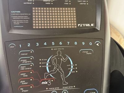 TRUE Fitness TSX Elliptical Trainer | Commercial Grade | Excellent Condition