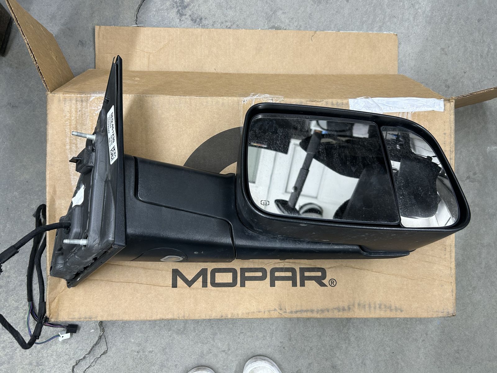 19-24 Ram Passenger Side Mirror