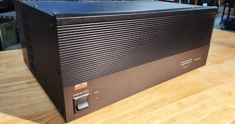 Adcom GFA-555 II Stereo Power Amplifier *MINT* Condition