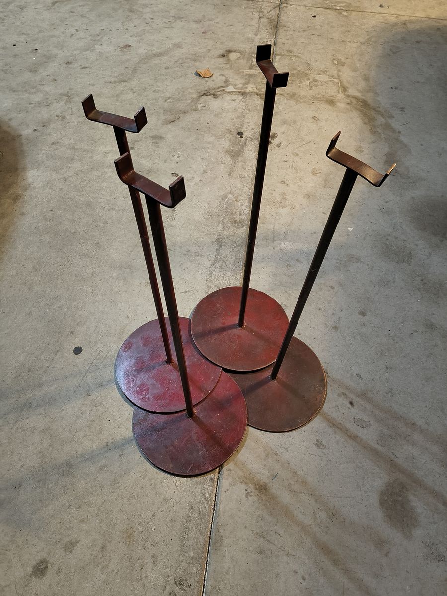 32" metal quilt stands