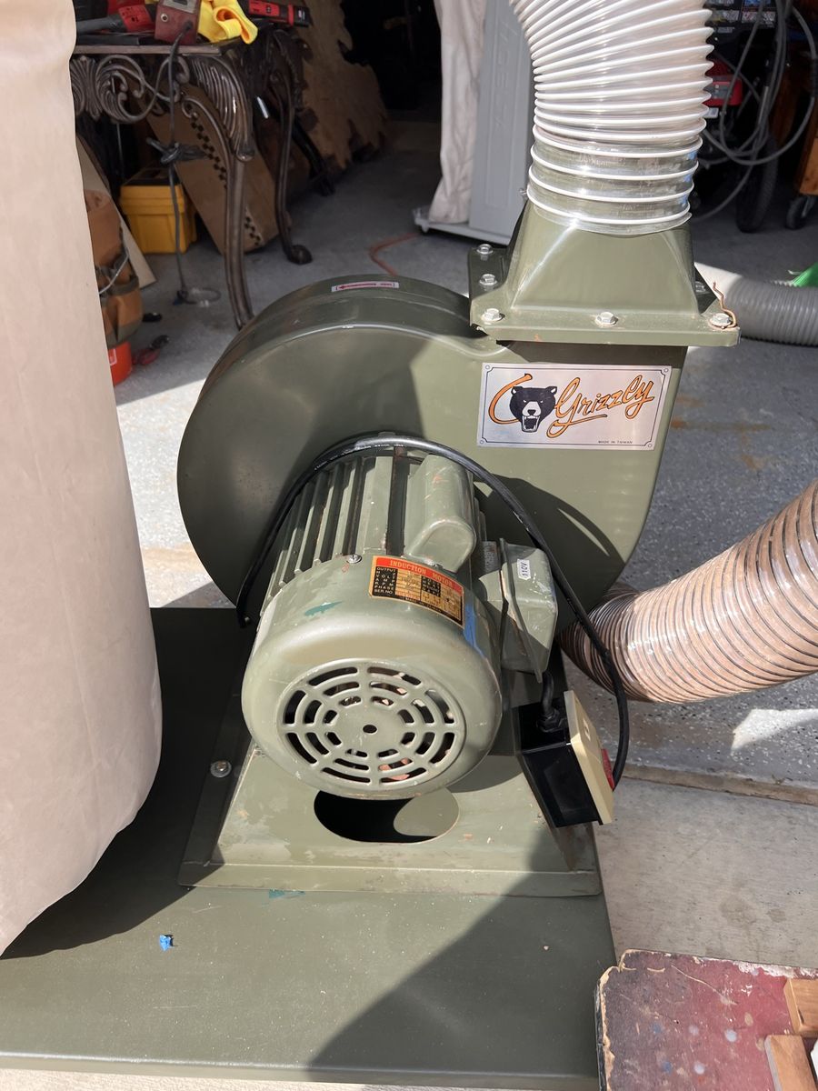 Grizzly G1028Z 1hp  Dust Collector with 110V/220V Induction Motor - Made in Taiwan
