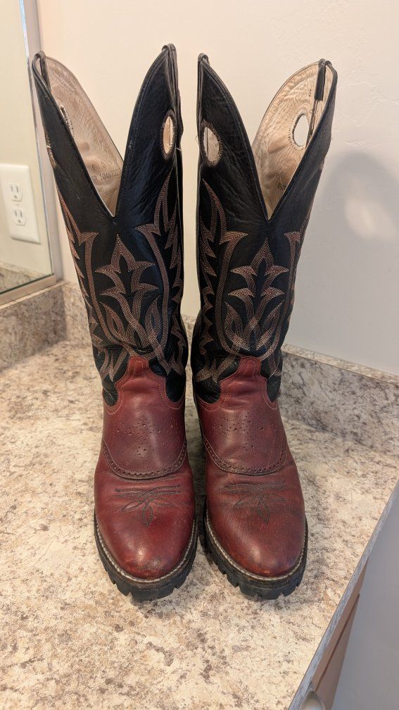Tony Lama Two-Tone Leather Cowboy Boots with Vibram Soles Size 9D