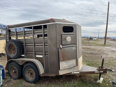 2 Horse/stock trailer