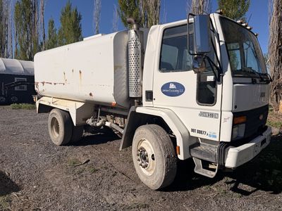 1995 FORD CF7000