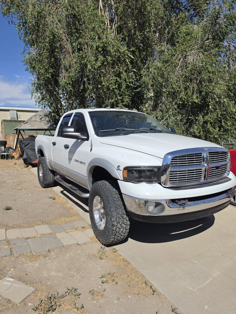 2004 Dodge Ram 2500 SLT