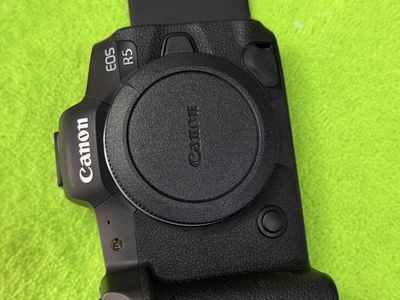 Canon R5 (body only) 1925$, 85mm 925$, 24-70ii 925$