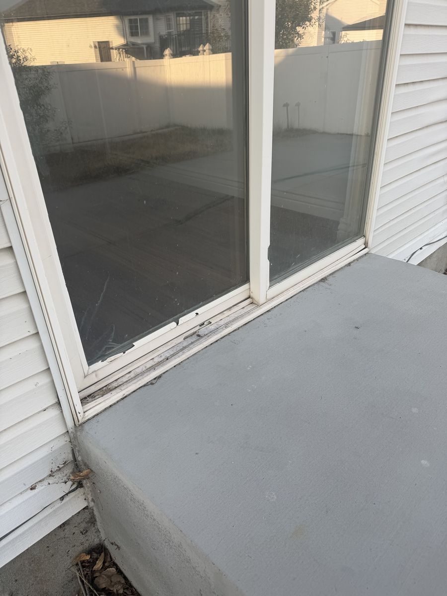 Main image 6