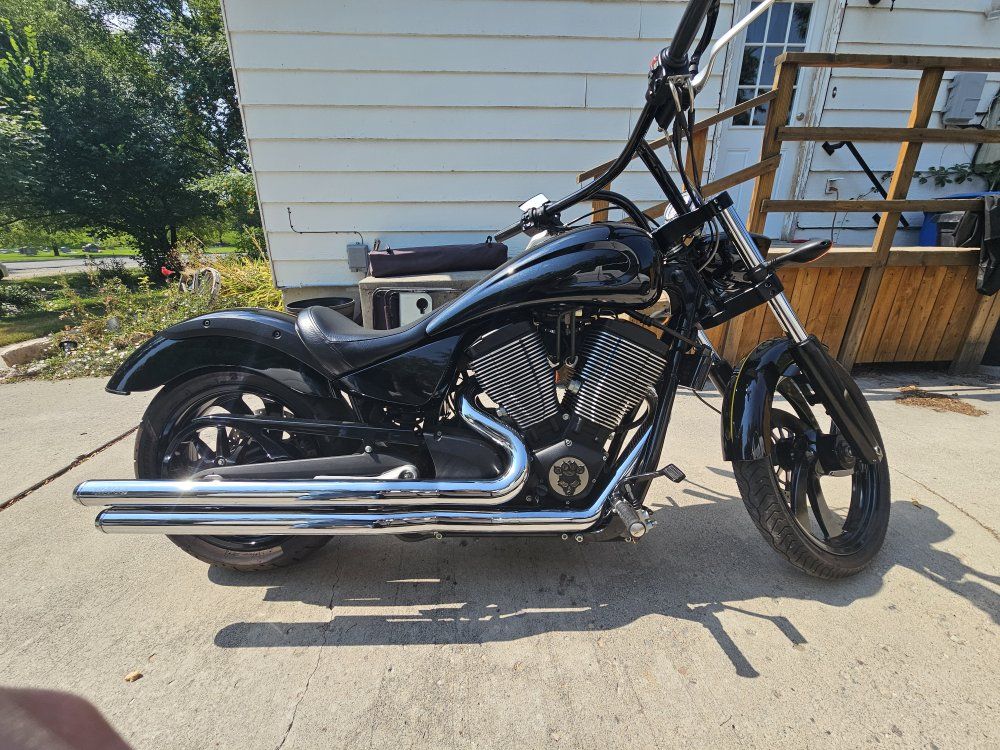 Victory Vegas 8-Ball  - 9,952 Miles