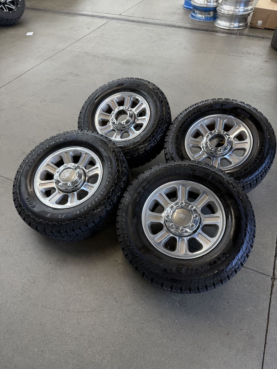 2007 6.0 F350 Kimg Ranch OEM 18in wheels/275/70/18