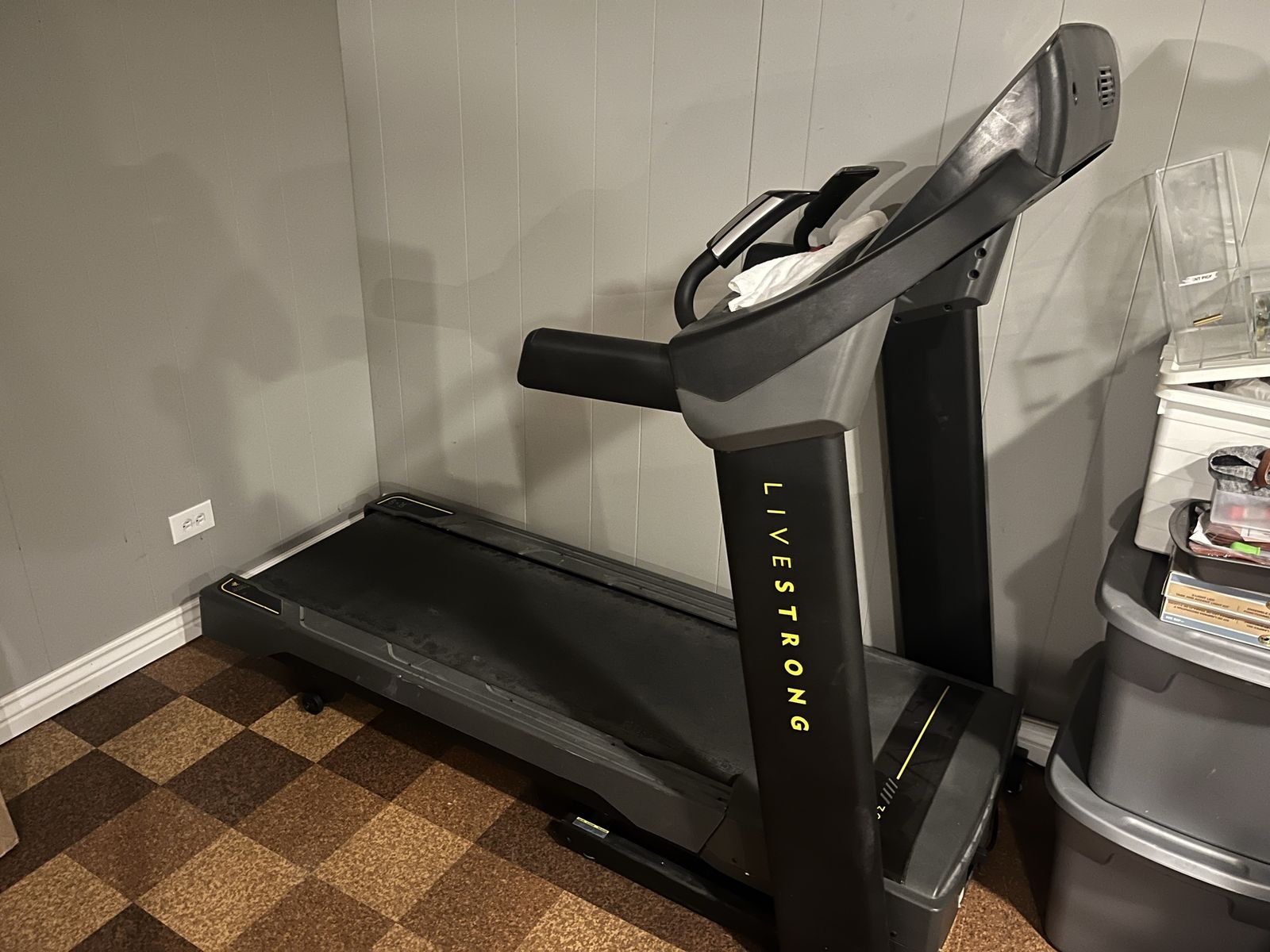 Livestrong 15.0T Treadmill - Used, Excellent Condition