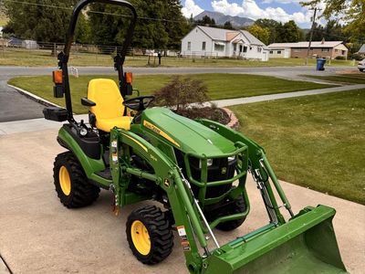 John Deere 1025R Compact Utility Tractor with Loader - Low 65 Hours, Mower Ready