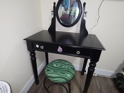 Vanity Desk with Stool