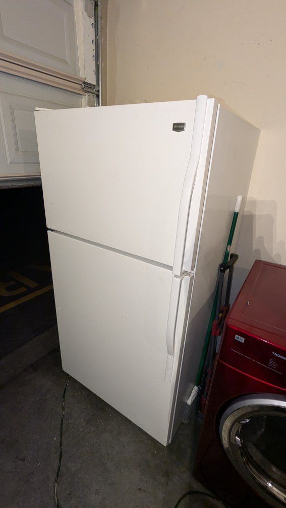 Maytag fridge/freezer