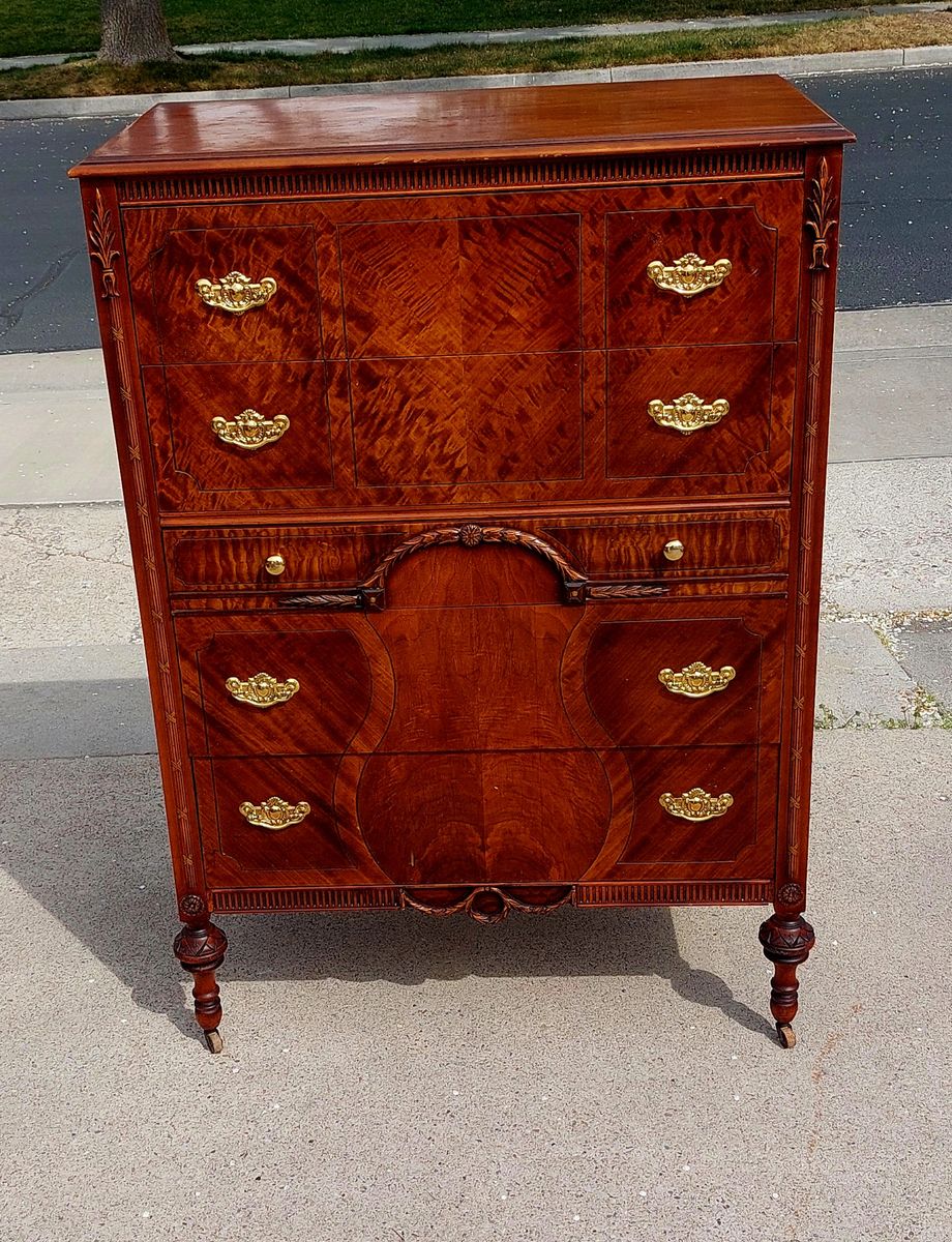 Antique Burled Walnut Dresser 5 Drawer
