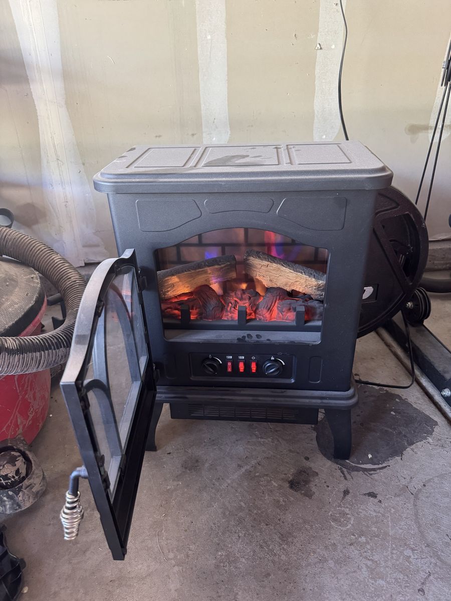 Personal small fire place heater