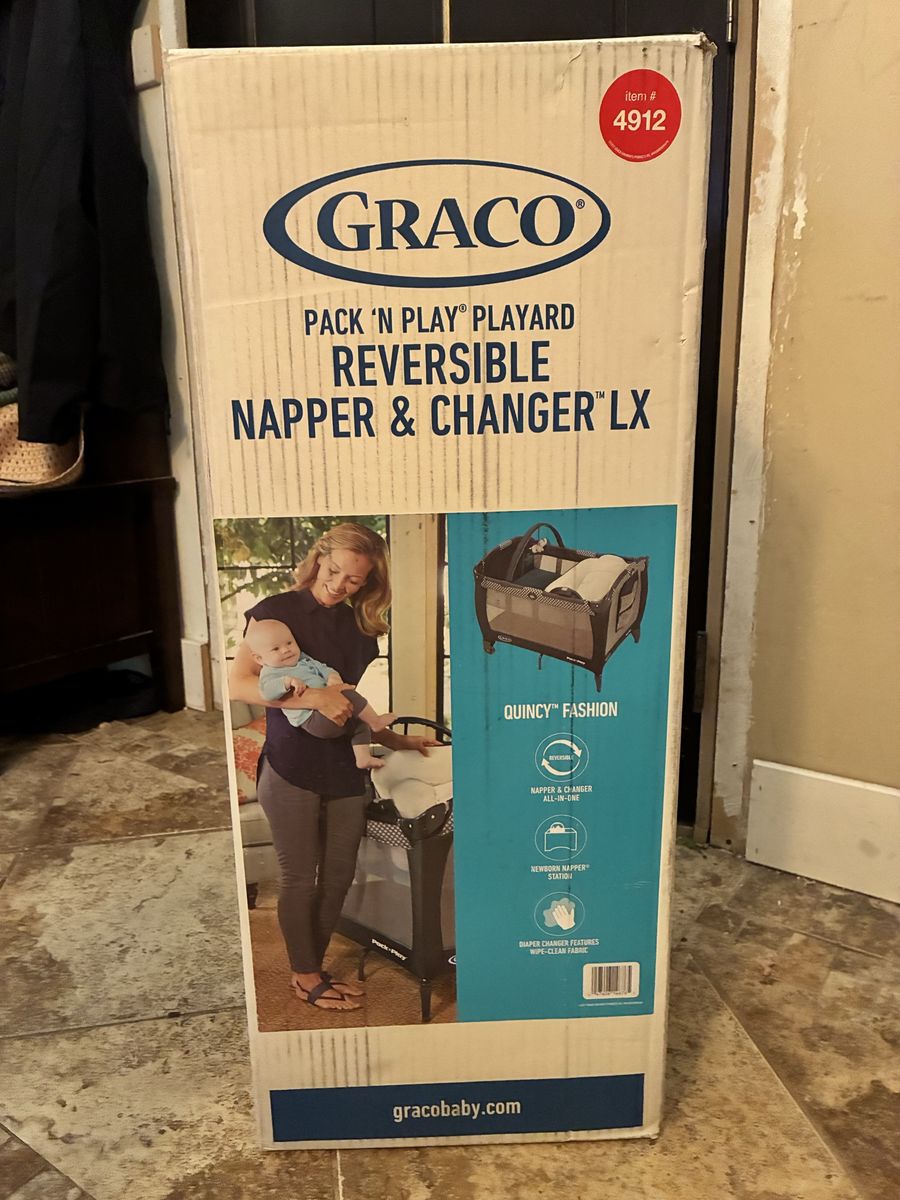 SOLD—Graco Pack 'n Play Playard Reversible Napper & Changer LX Quincy