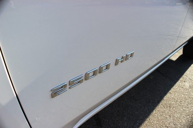 Main image 3