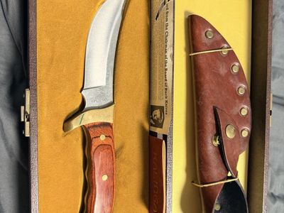Buck Kalinga Fixed Blade Hunting Knife
