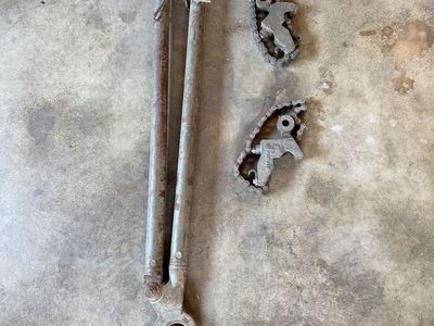 Military tow bars and shackles