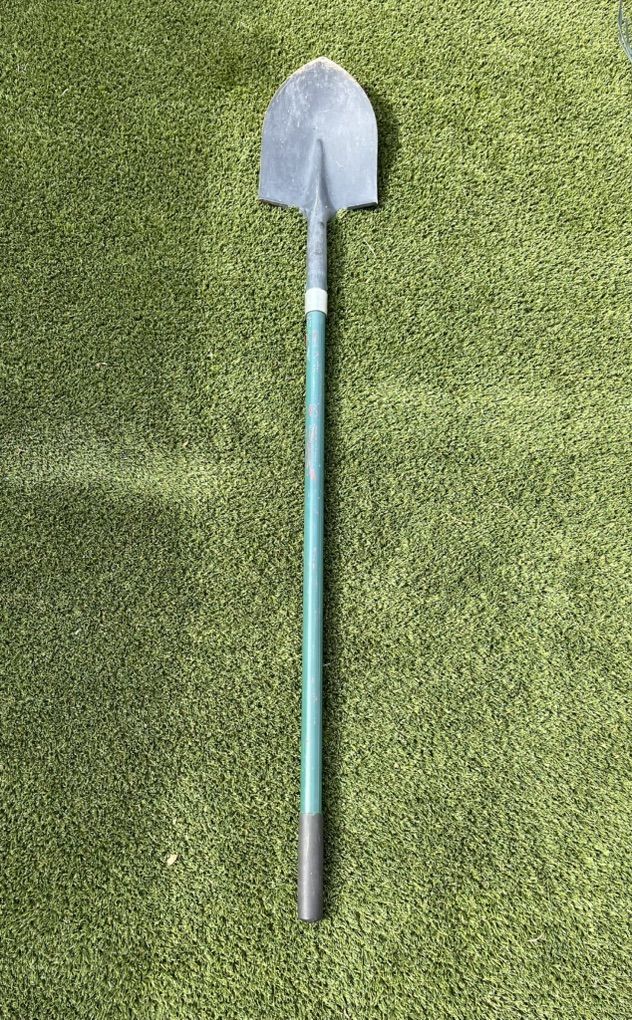 Garden/Landscaping Tool/Shovel
