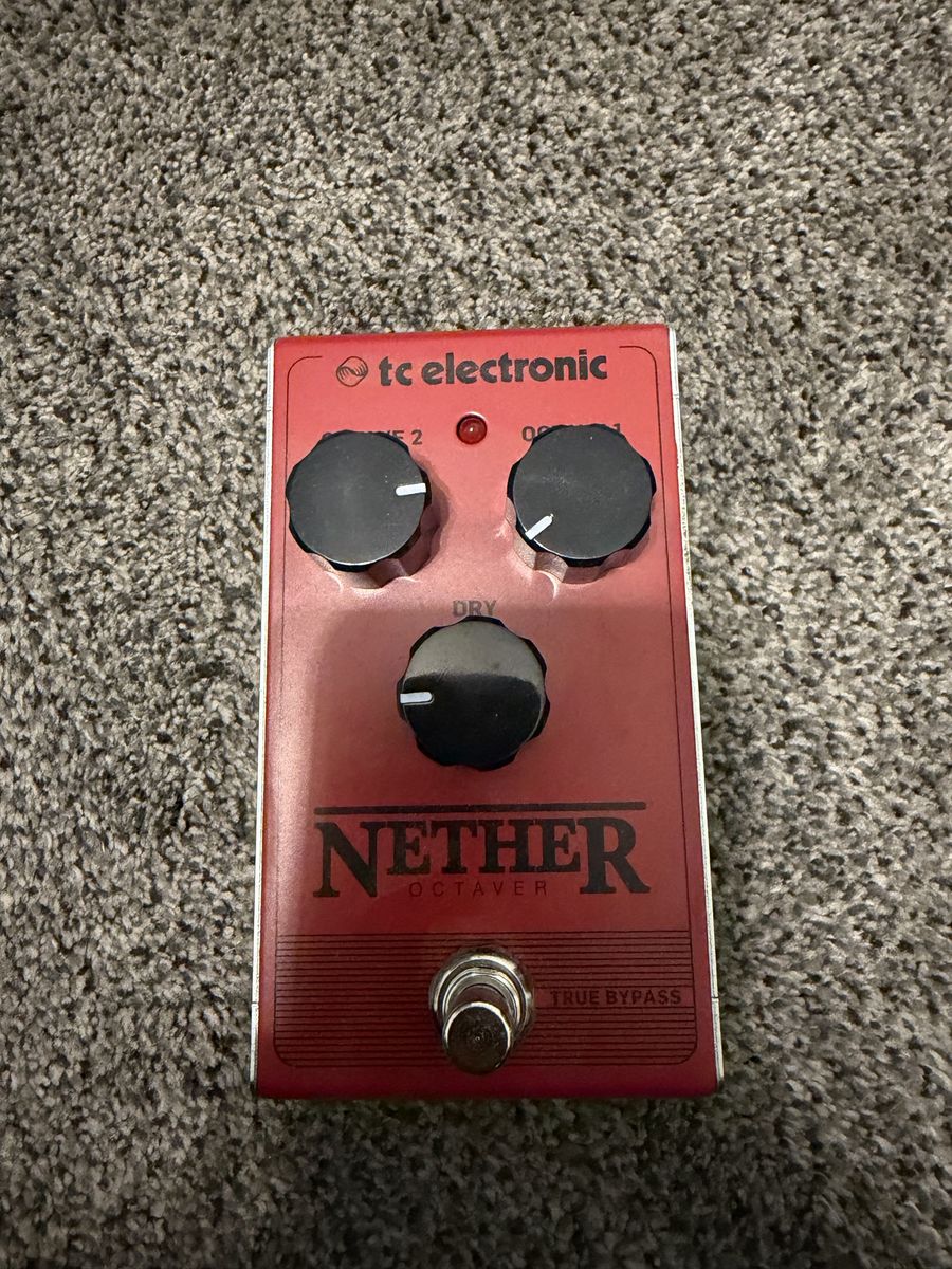 TC Electronic Nether Octaver Guitar Effects Pedal with Box