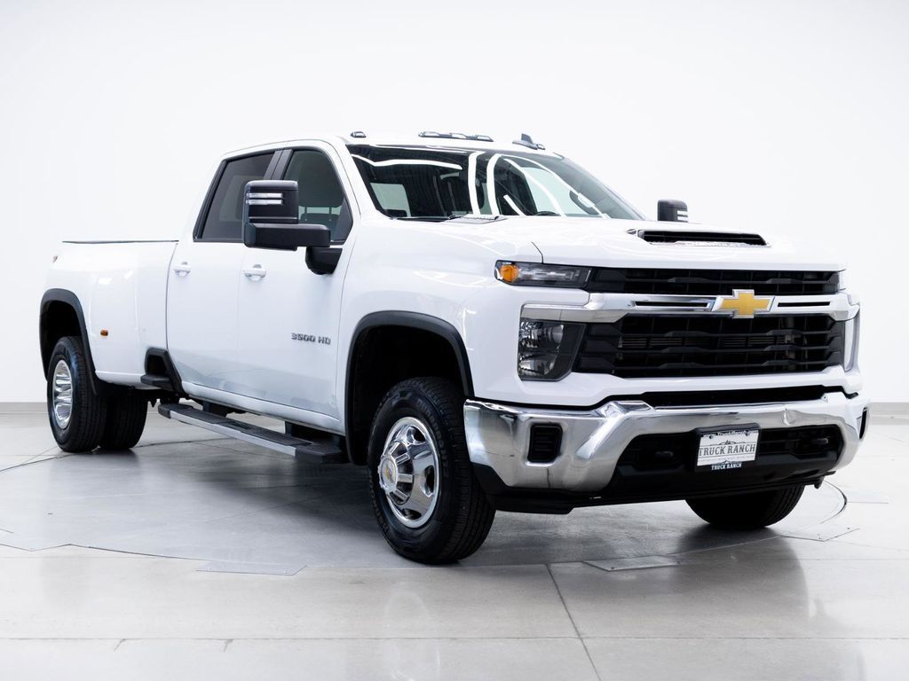 2024 Chevrolet Silverado 3500HD LT