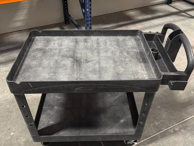 Rubbermaid Push Cart